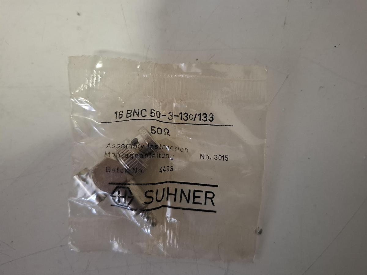 3 Stück Koaxial Stecker, 16 BNC 50-3-13c/133, Suhner, neu