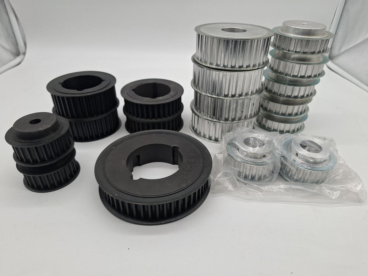 Konvolut mit 18 Stück Zahnräder,  , neu