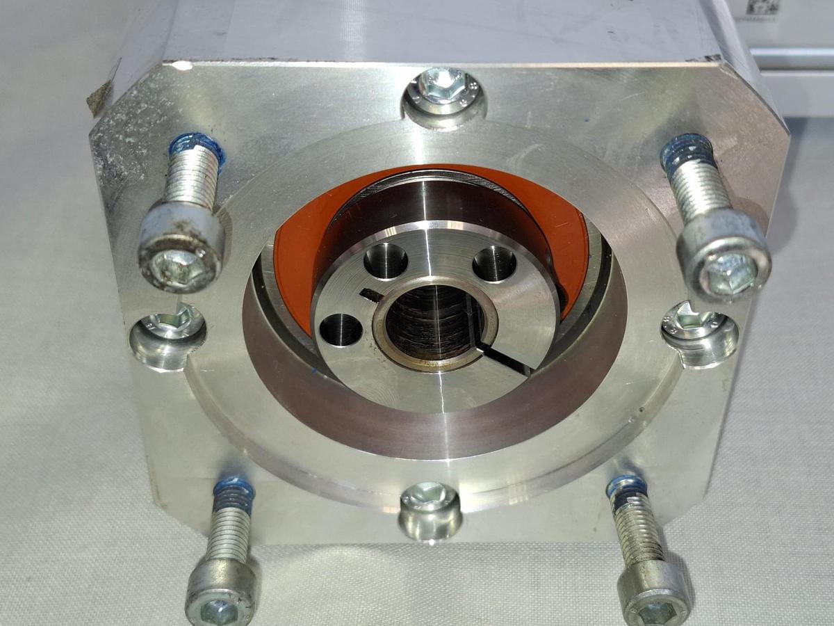 Linearantrieb + Planetengetriebe, Hub 880, EGC-HD-220-880-TB-0H-GK, 556825 +.., Festo, neuwertig