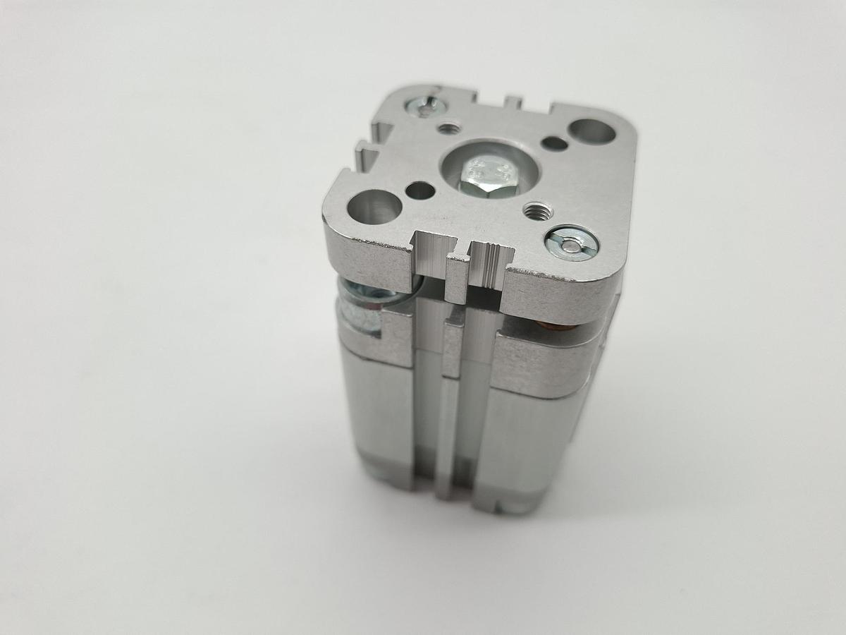 2 Stück Kompaktzylinder, Hub 20mm, ADVUL-32-20-P-A, 156877, Festo, neu