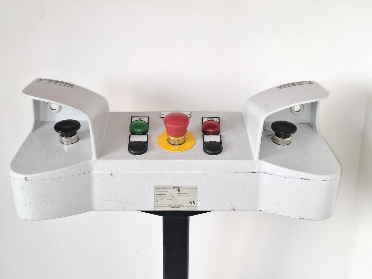 Gebraucht Zweihand Bedienkonsole + Stativ, 3SU1853-3AA00-0AA1+ 3SU1950…, Siemens, gebraucht-Top