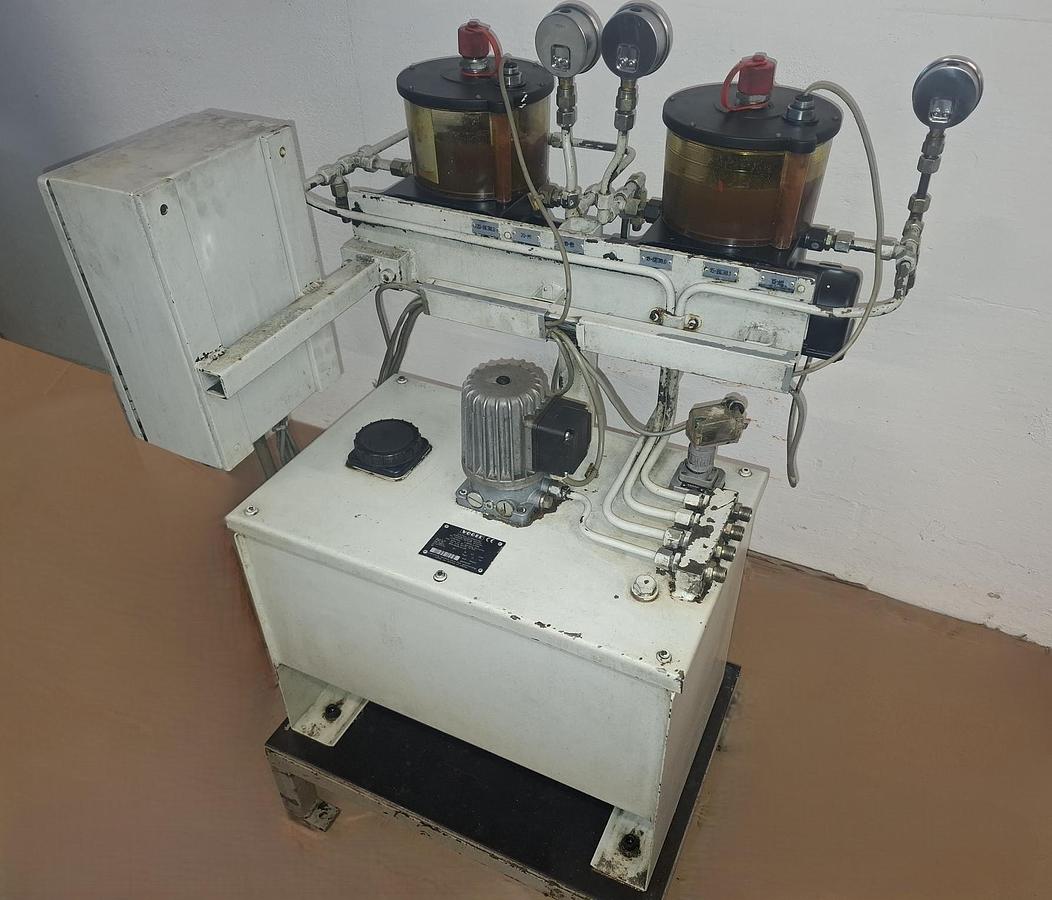 Gebraucht Zentrale Öl- und Fettschmieranlage, MFE5-BW30 + KFG1-5W2 Vogel, gebraucht