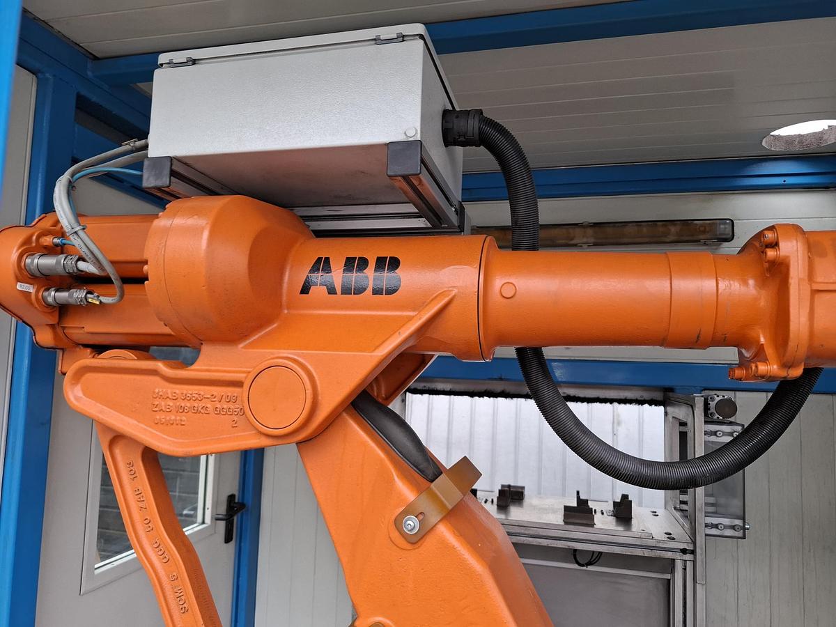 Gebraucht Roboter mit Steuerung und Zubehör, IRB 4400/45, ABB, gebraucht-Top