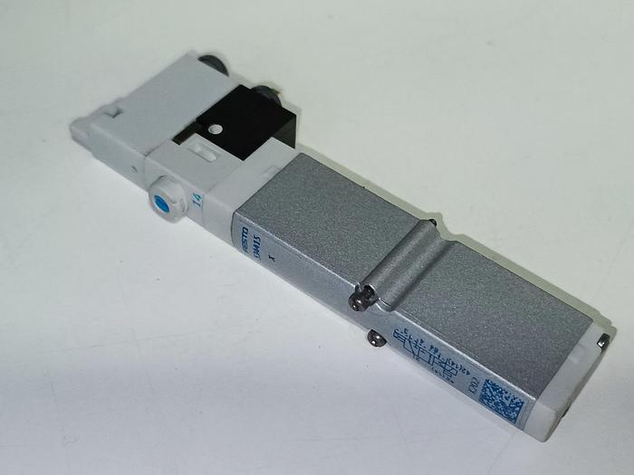 10 Stück Magnetventil, brandneu, VMPA1-M1H-X-PI, 534415, Original Festo, neu