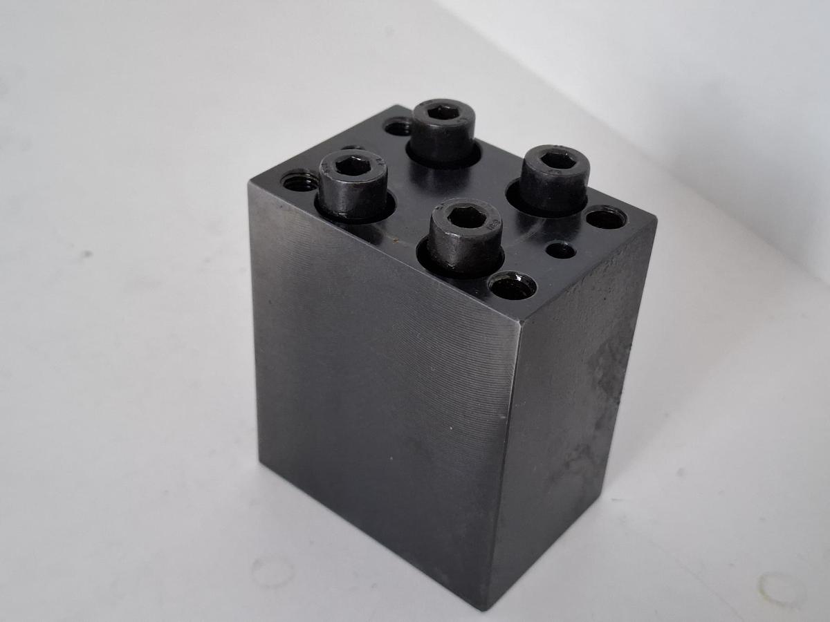 Gebraucht Zwischenblock für doppelt wirkender Schenkspanner, 500bar, 85mm, 1893, Römheld, gebraucht