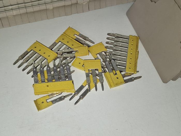 Gebraucht 1 Set = 115 Stück Reihenklemmen und Zubehör, ZDK 2,5, Weidmüller, gebraucht-Top
