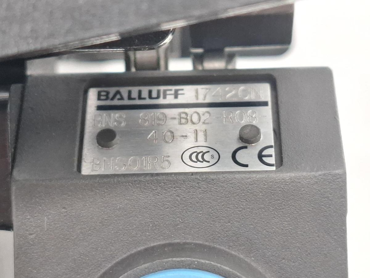 Blockzylinder mit Balluff Endschalter, Hub 30mm, Kolben D63mm, BZ 500.63/40.02.204.030 2.R.V, Merkle, neu