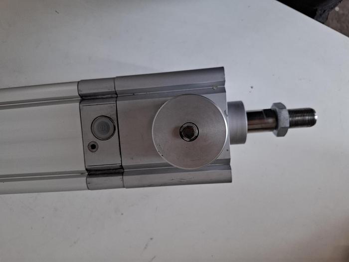 Gebraucht Normzylinder mit Feststelleinheit, DNC-125-500-PPV-A-KP, 163494, Festo, gebraucht-Top