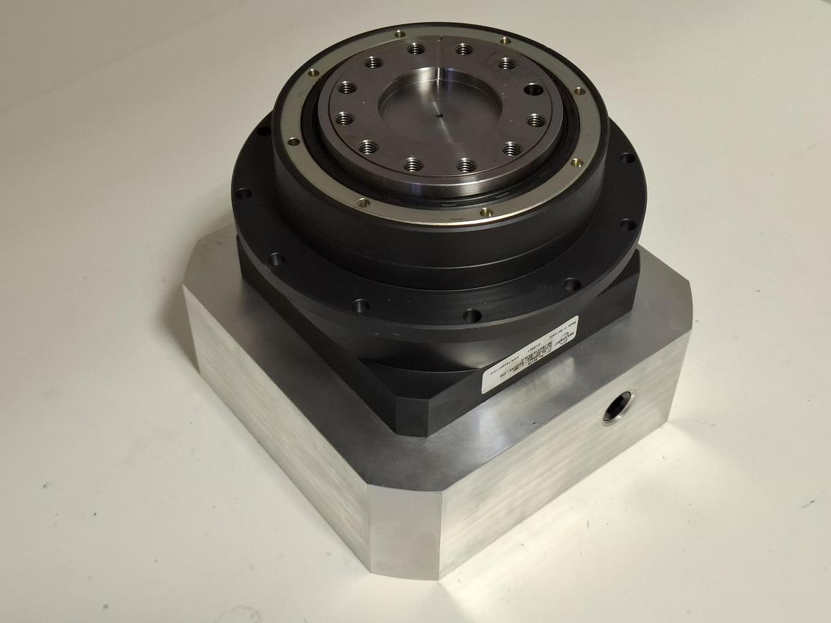 Präzisions-Planetengetriebe, i=8, PLFHP140-008-SSSE3AK-E38, Neugart, neu