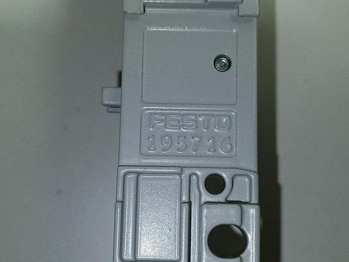 11 Stück Endplatte, brandneu, CPX-EPL-EV, 195716, Original Festo, neu