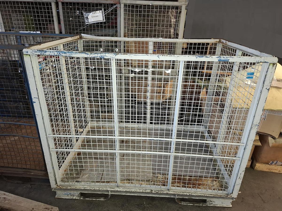 Gebraucht Große Sonder Gitterboxen, stapelfähig, 180x120x150cmm,  , gebraucht