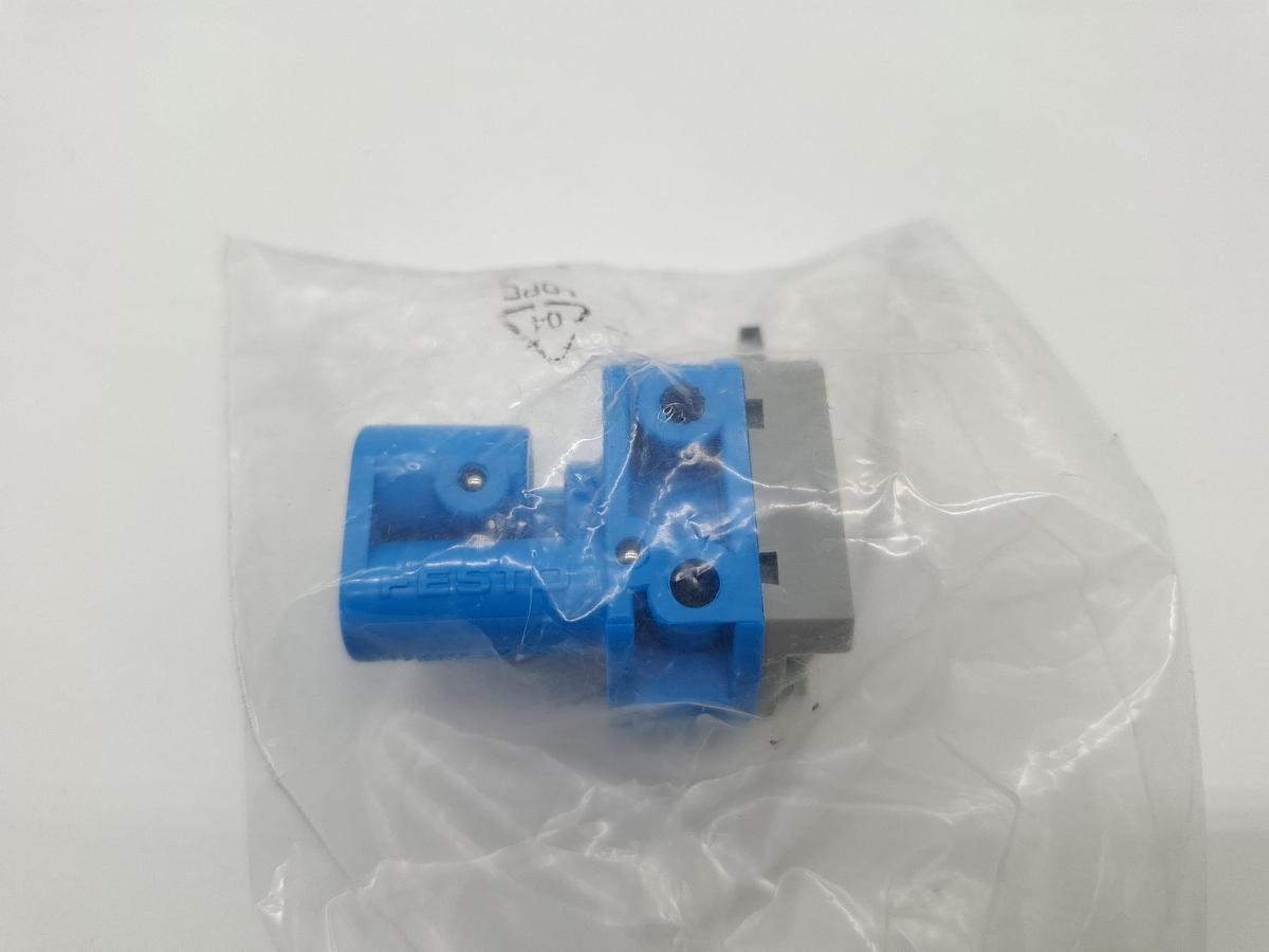 3 Stück Fronttafelventil, SV-3-M5, (6817) 013737, Festo, neu