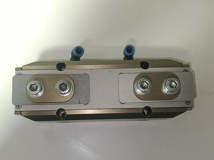 Gebraucht Pneumatischer Parallelgreifer, 2 Fingergreifer, PGN+ 160-1, Schunk, gebraucht getestet