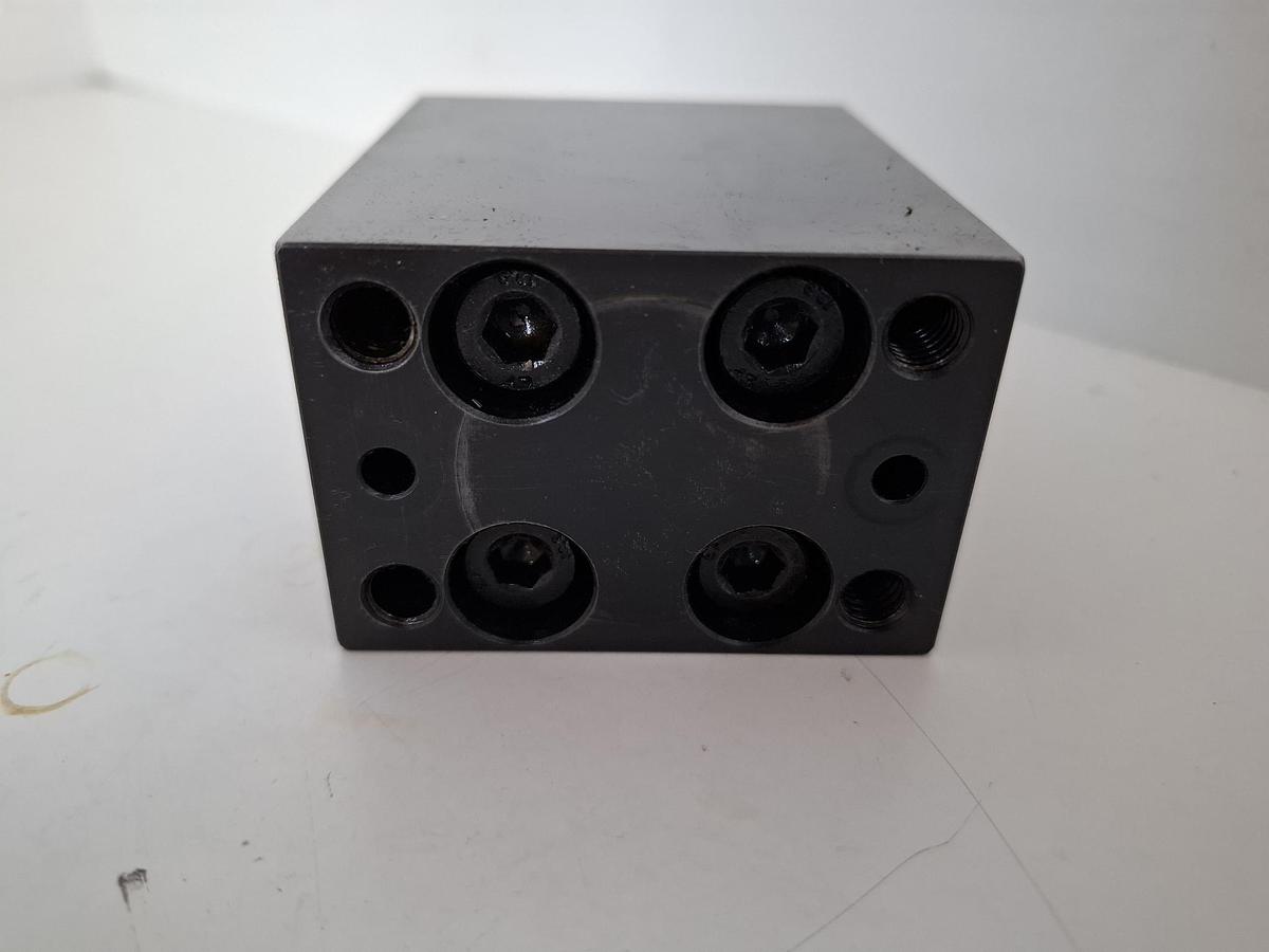 Gebraucht Zwischenblock für doppelt wirkender Schenkspanner, 500bar, 85mm, 1893, Römheld, gebraucht