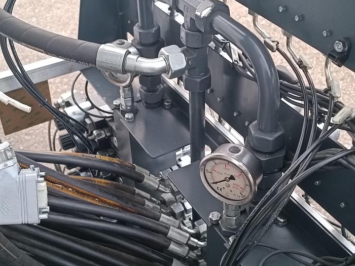 Gebraucht Hydraulikaggregat, 330 bar, 10 Kreise, 2 Servomotorpumpen, 130L, Niehues, gebraucht-Top