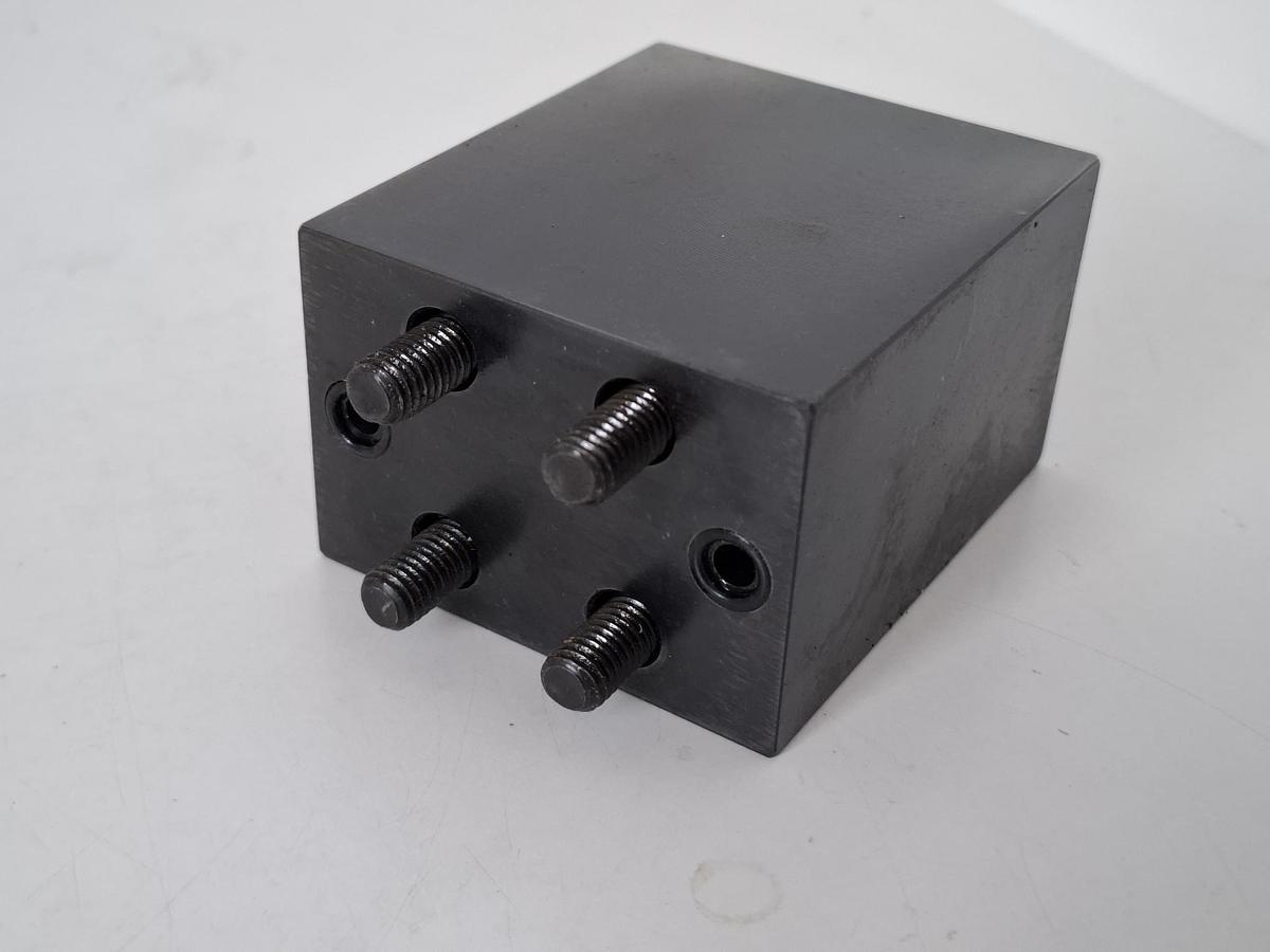 Gebraucht Zwischenblock für doppelt wirkender Schenkspanner, 500bar, 75mm, 1893, Römheld, gebraucht