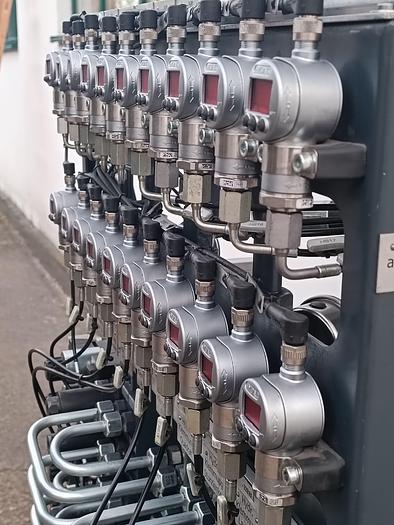 Gebraucht Hydraulikaggregat, 330 bar, 10 Kreise, 2 Servomotorpumpen, 130L, Niehues, gebraucht-Top