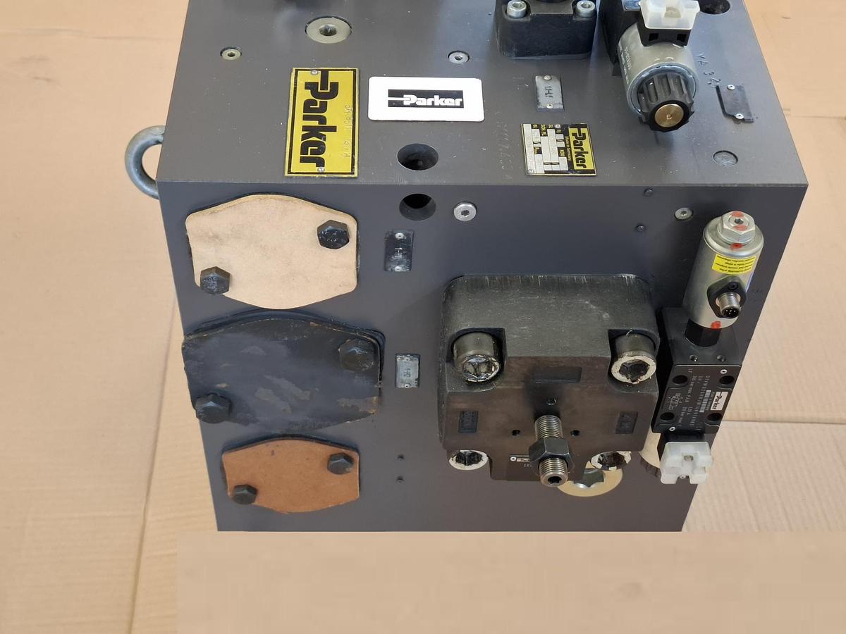 Überholt Schließblock zu Druckgussmaschine GDK2500 von Frech, PADS1117.400, Parker, überholt-neuwertig