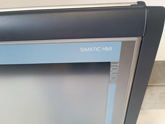 Gebraucht SIMATIC Panel + Gehäuse + Wanderhalterung, 6AV2 123-2MB03-0AX0 + …, Siemens, neuwertig