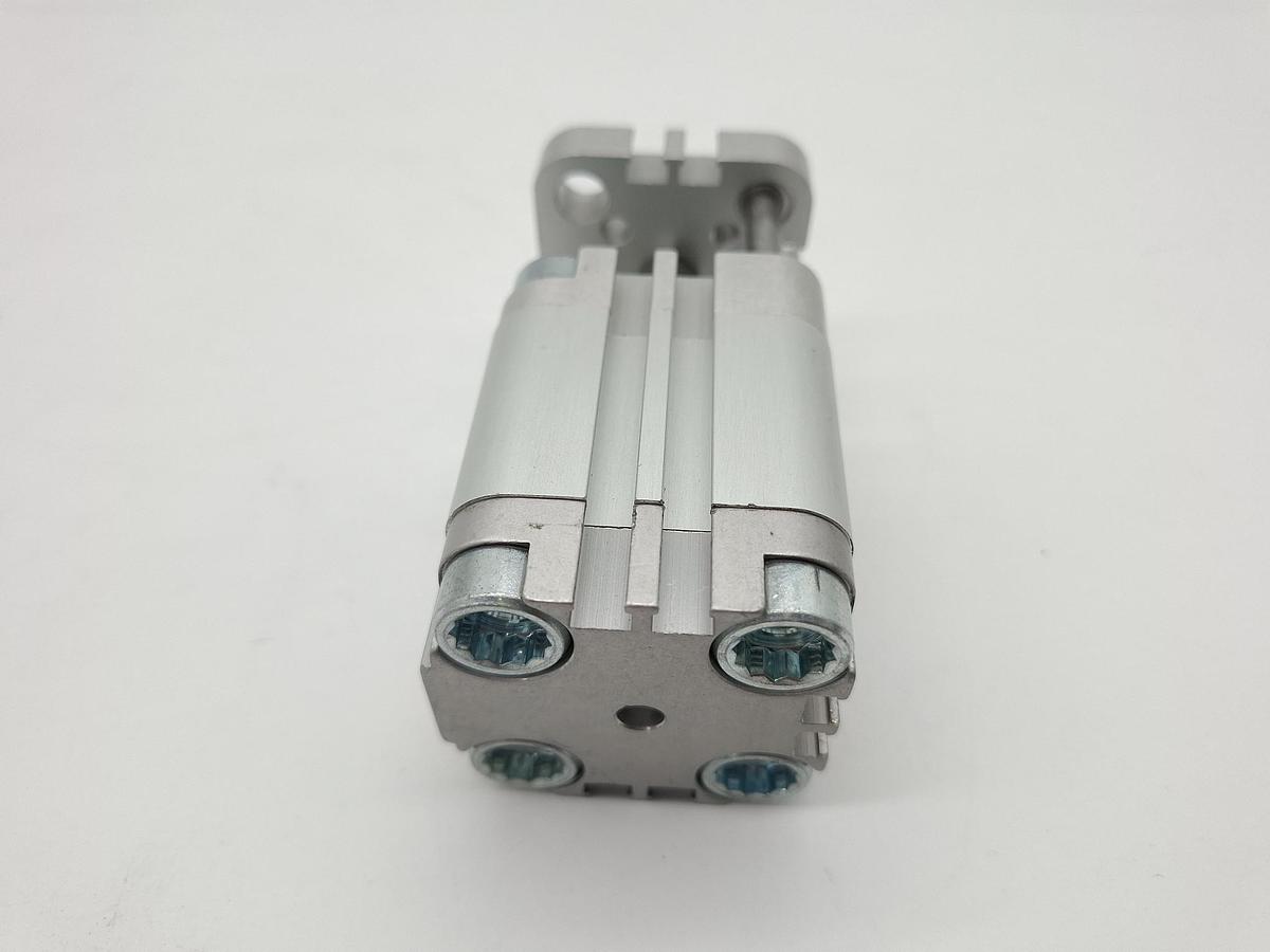 2 Stück Kompaktzylinder, Hub 20mm, ADVUL-32-20-P-A, 156877, Festo, neu
