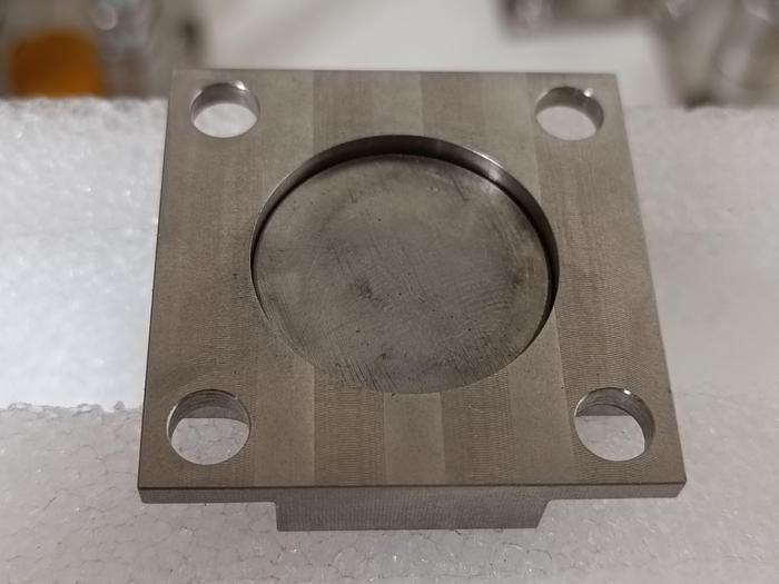 Gebraucht 6 Stück Edelstahl Teileabstützung/Halterung, 45x45x10x100mm, KMS, neuwertig -80%