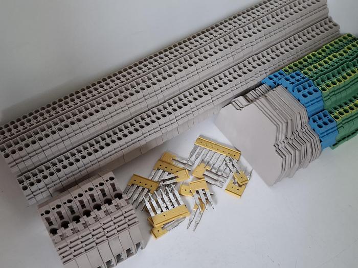 Gebraucht 1 Set = 115 Stück Reihenklemmen und Zubehör, ZDK 2,5, Weidmüller, gebraucht-Top