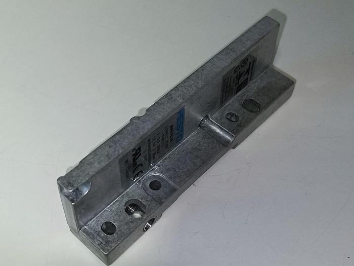 11 Stück Endplatte, brandneu, VMPA-EPR, 533373, Original Festo, neu