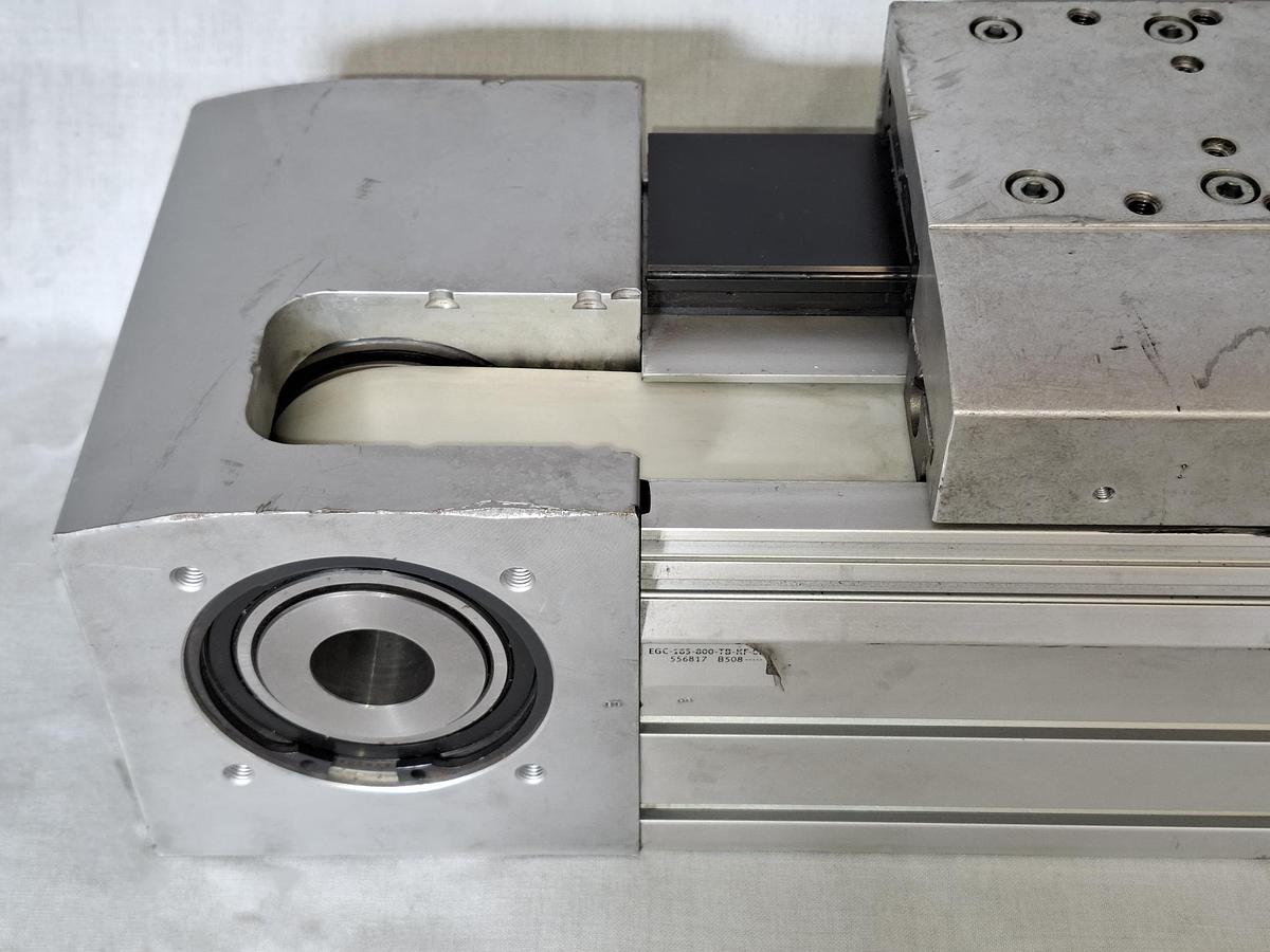 Gebraucht Linearschlitten, Zahnriemenachse, Hub 800, EGC-185-800-TB-KF-0H-CK, 556817, Festo, gebraucht