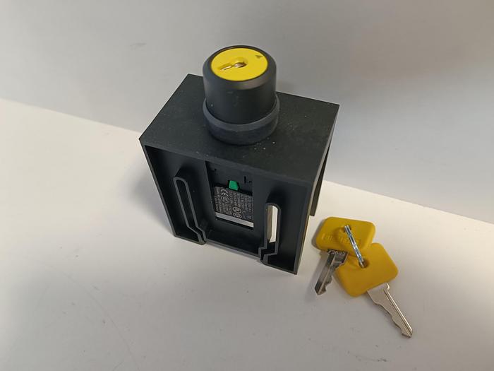 Gebraucht Schlüsselschalter mit Rahmen, SIRIUS 3SU1, 3SU1400…., Siemens, neu