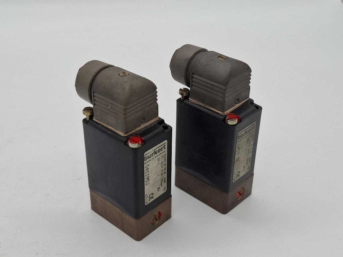 Gebraucht 2 Stück Magnetventil, 0331 C 3.0 NBR MS, Bürkert, gebraucht
