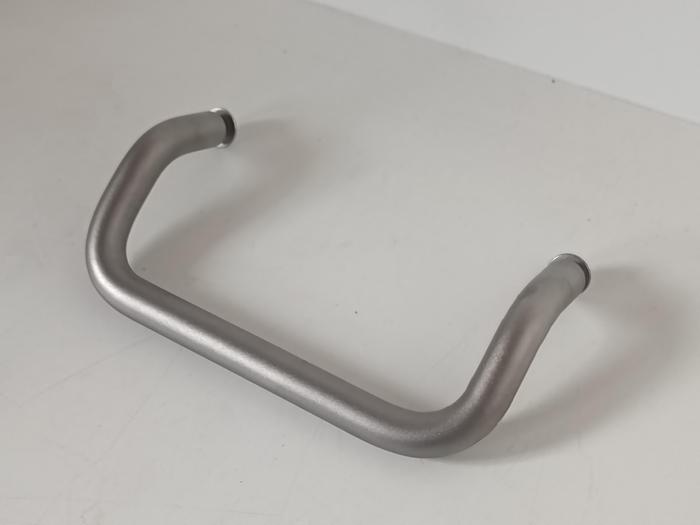 Gebraucht 9 Stück Bügelgriff abgewinkelt, Edelstahl elektropoliert, 125mm x D12mm, , neuwertig -50%