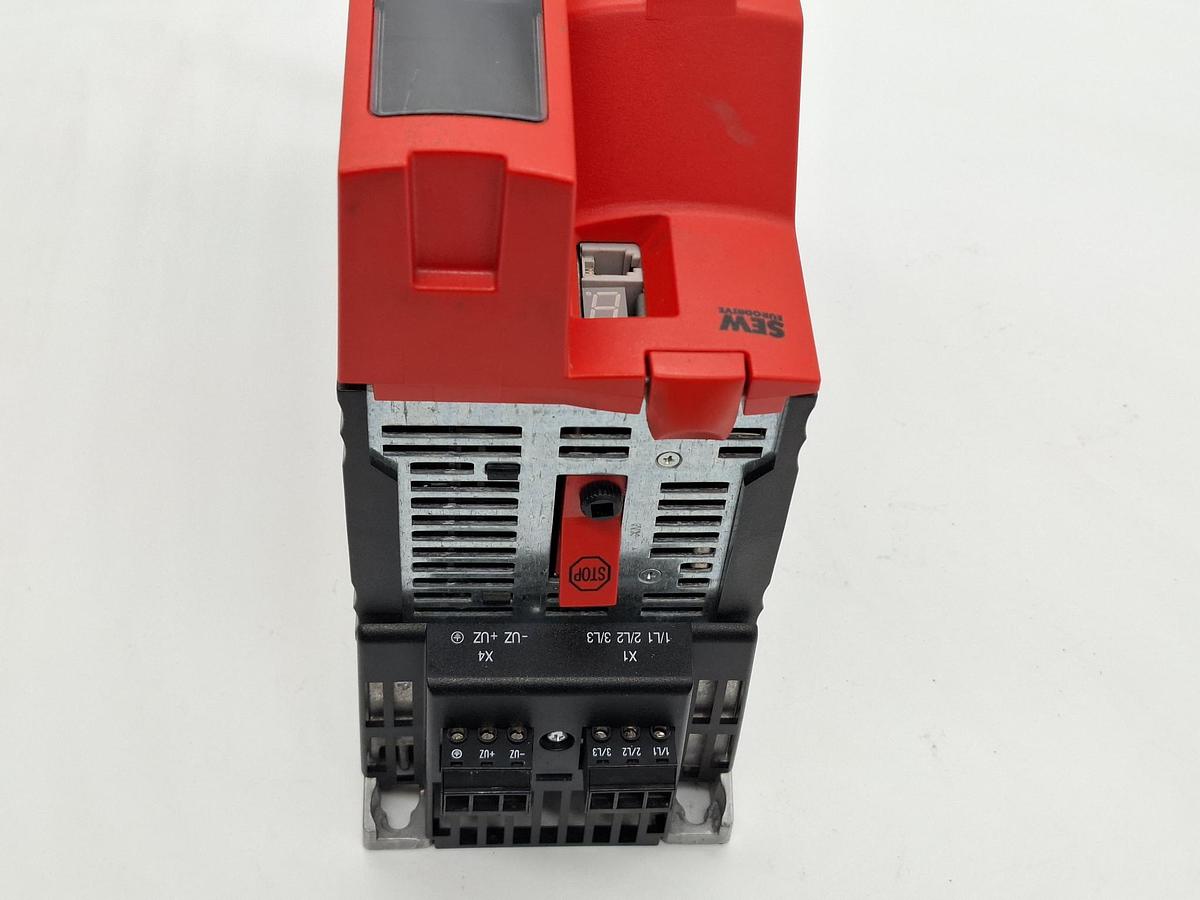 Gebraucht Frequenzumformer, nur 1145 Stunden! 2,2KW, MDX61B0022-5A3-4-00, SEW, gebraucht-Top