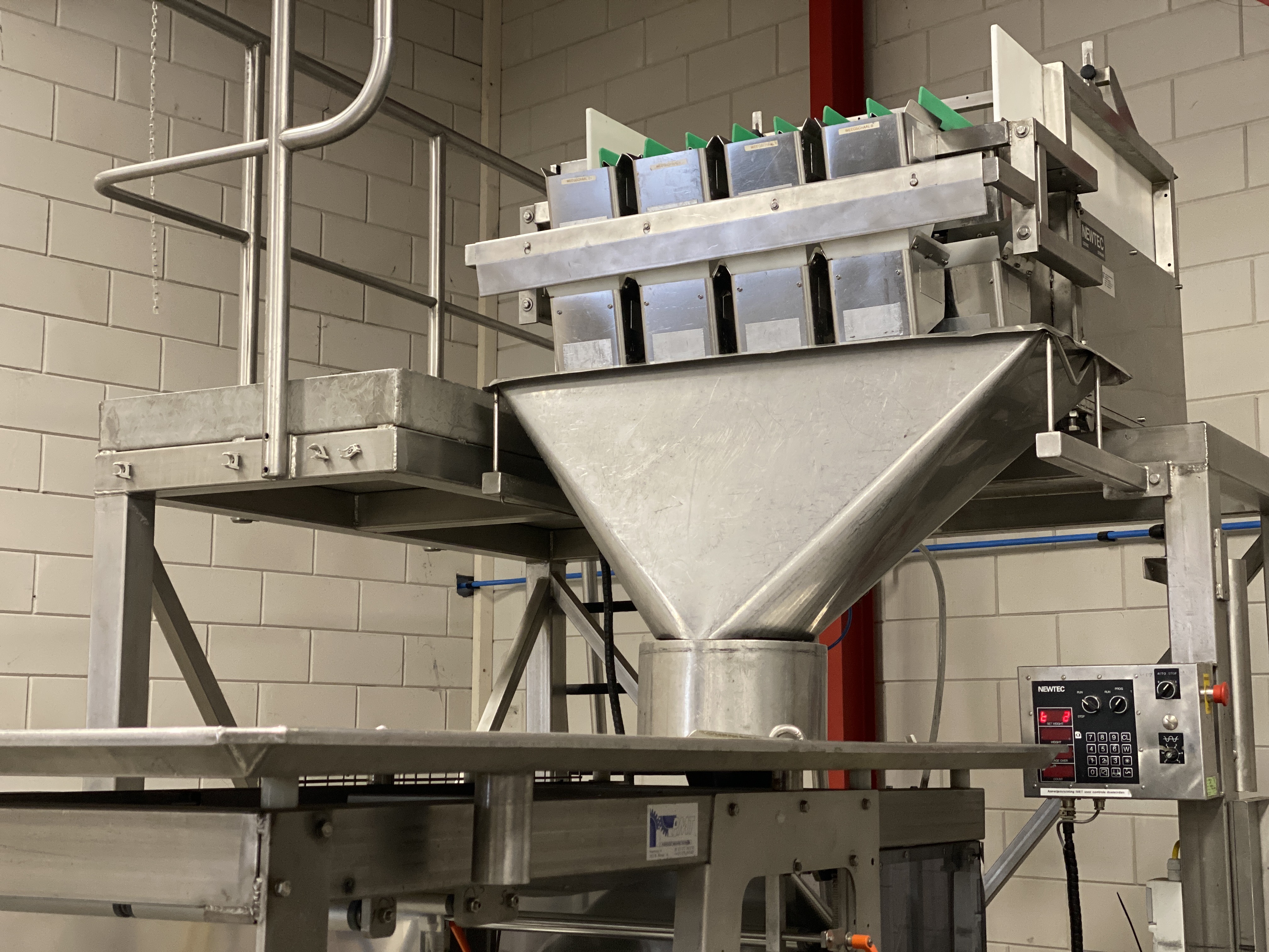 Used Jasa Newtec weighing and packing line