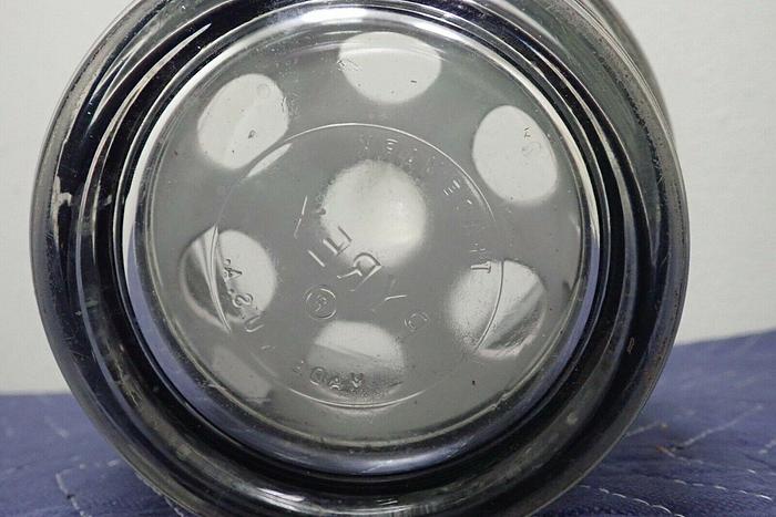 Used Pyrex 8 Inch Diameter Glass Desiccator w/ Lid & Coors Ceramic Plate