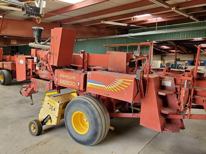Used New Holland BB900 Baler w/ 14 x 21 Chamber