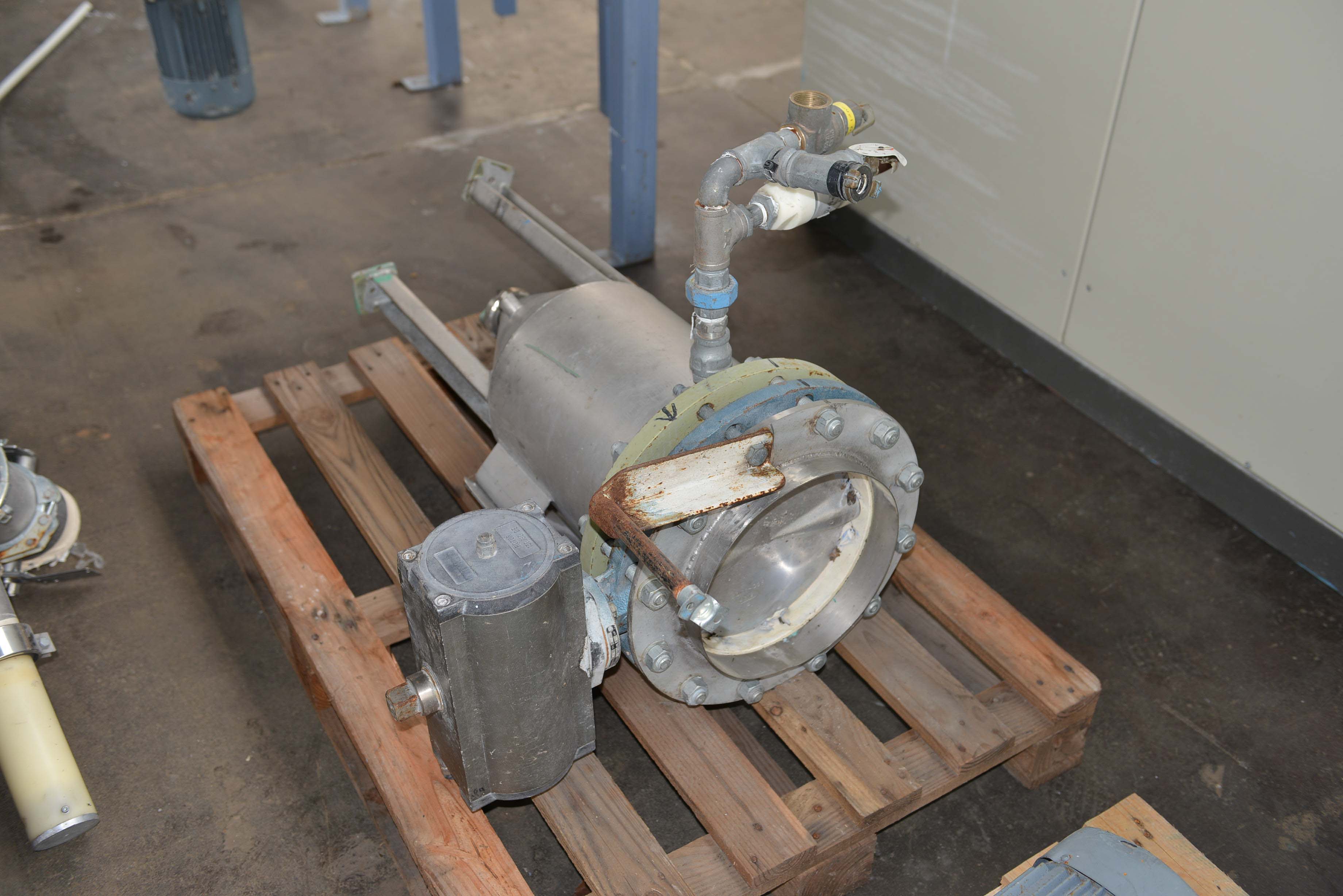 Used Serbatoio verticale da 34 litri