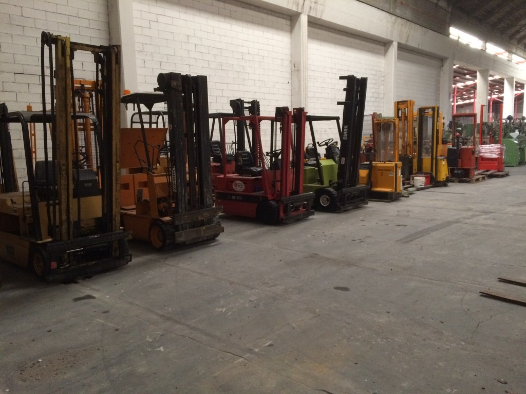 Usato SOLLEVATORI ELETTRICI DI VARIE MARCHE E MODELLI