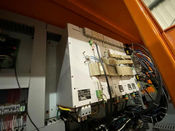 Used 2007 Dah Lih PT 128 5 Axis Machining Center