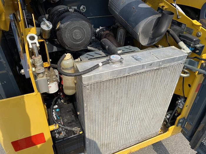 Usato 2011 GEHL V270