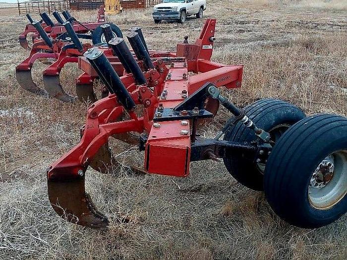 Used Case 14 Ripper - 7 Shank  ** Includes 2 Rippers **