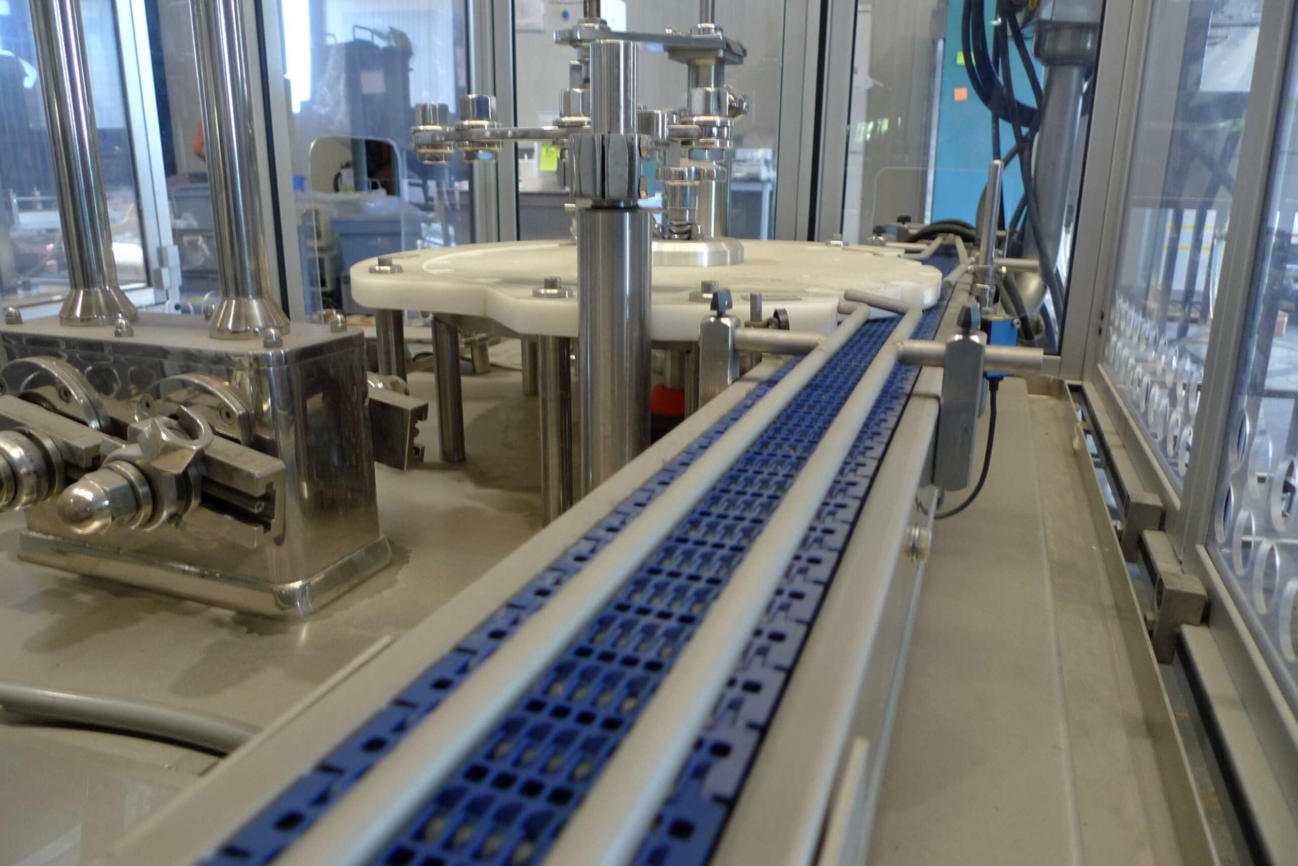 Used COMAS – Sterile vials liquid filling – R56-R