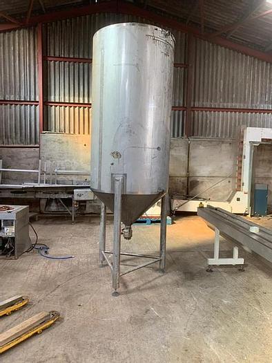 Used 3 X OIL STORAGE TANKS