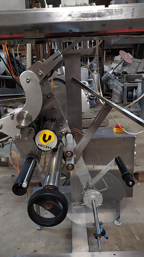 Used Etykieciarka na etykiety samoprzylepne z klejeniem etykiety na opakowaniu od spodu ,,UNILOGO"