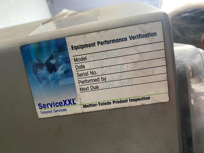 Used Metttler Safeline 410303 Metal Detector & Conveyor