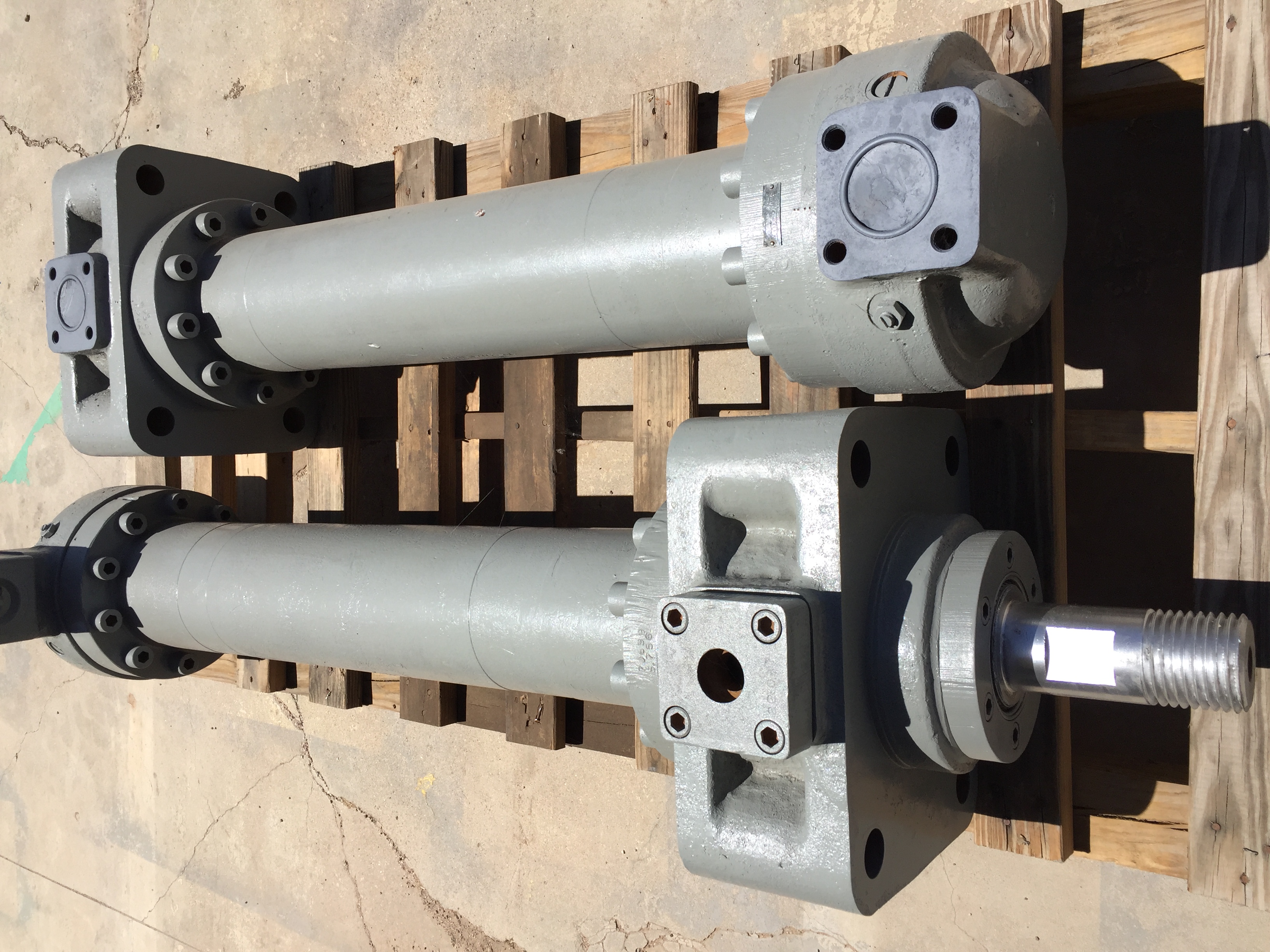 Used Oilgear Hyd. cylinders (2)