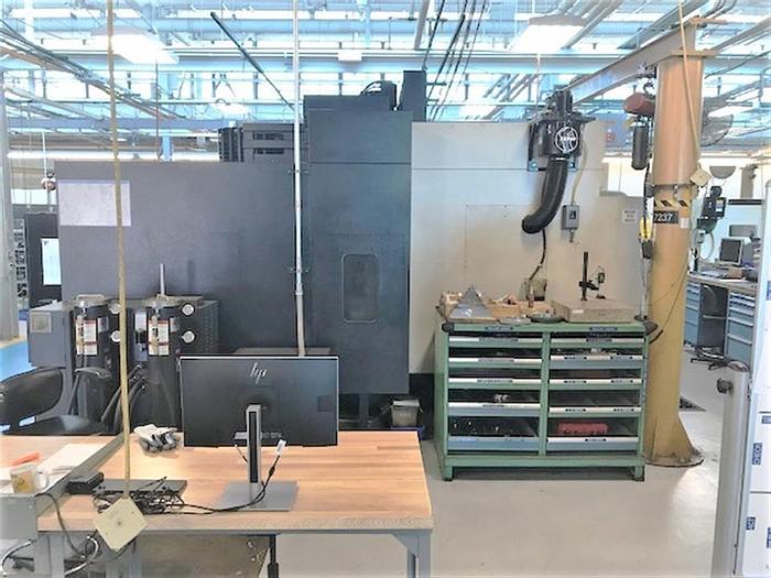 Used 2005 Mazak Variaxis 630-5X 2-PC