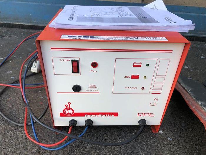 Usato LAVASCIUGA UOMO A BORDO NILFISK BR 751