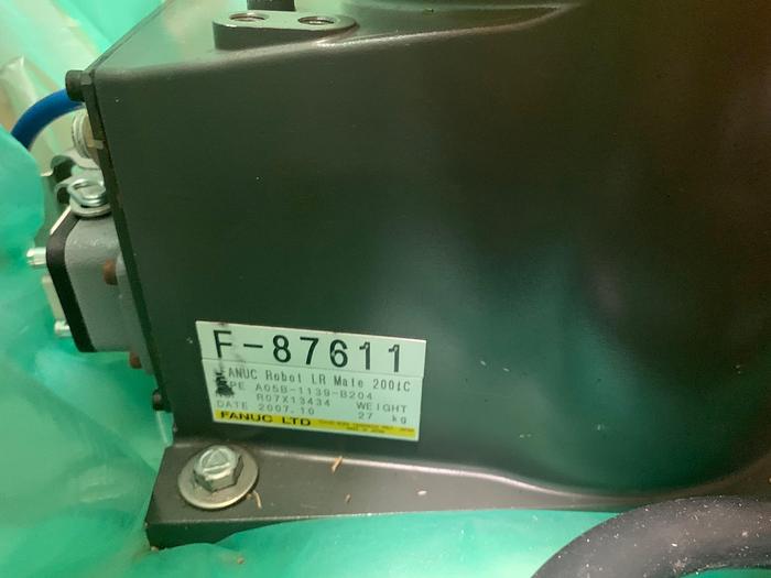 Used 2007 FANUC LR MATE 200iC