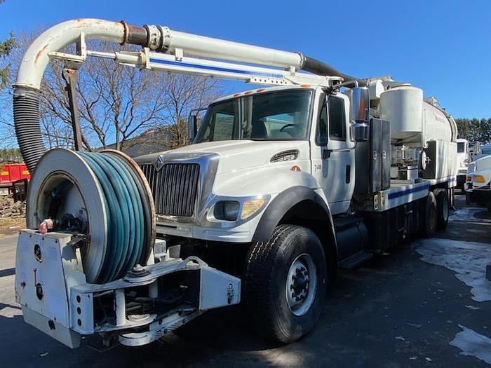 Used 2006 International 7600- Stock #: 8664