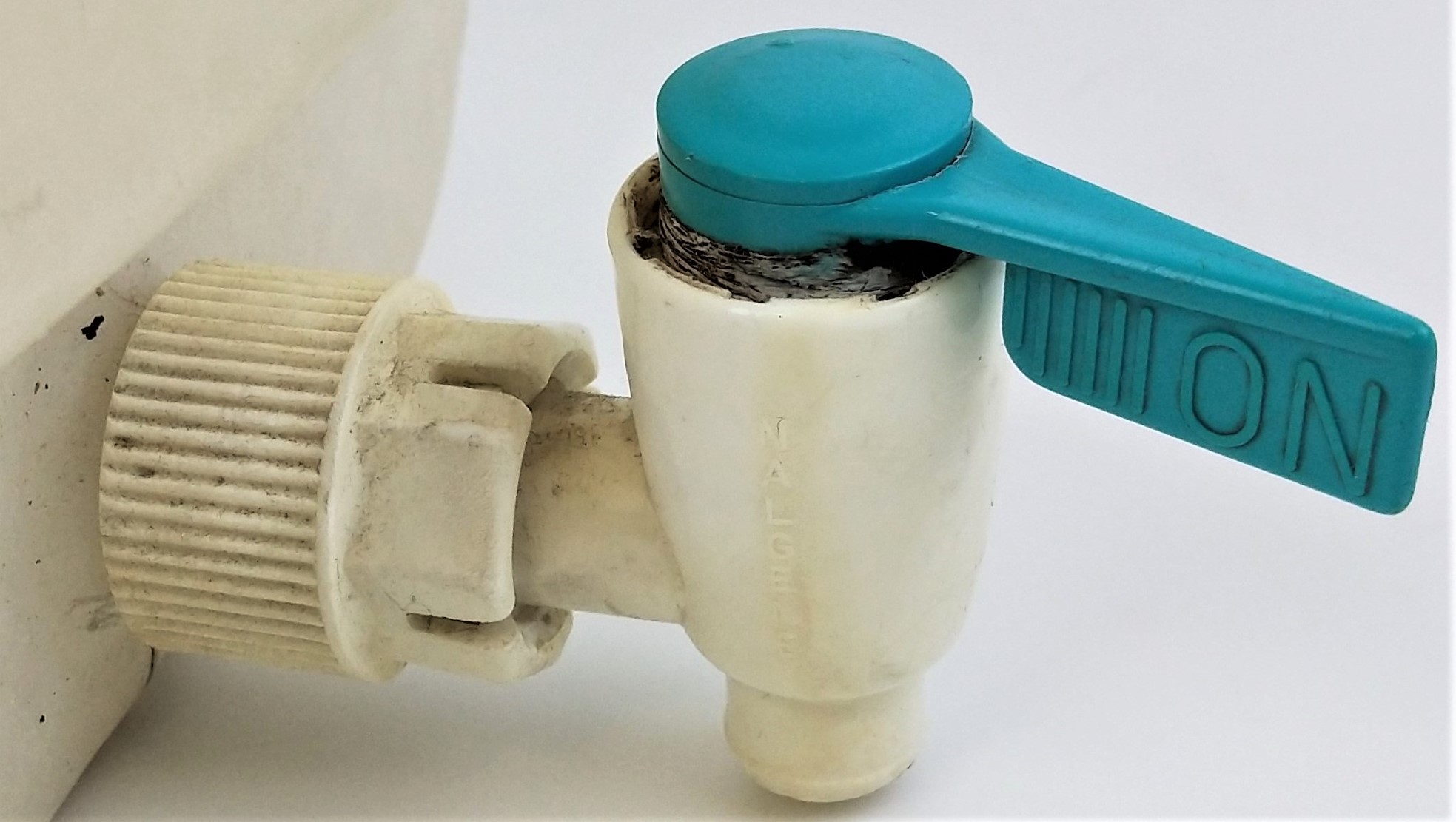 Used Nalgene 2319-0050 Round Carboy with Spigot - 20L